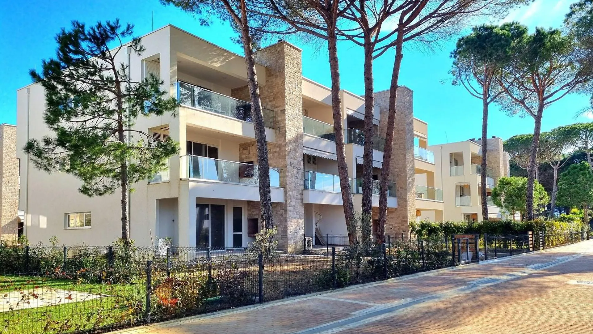 San Pietro Resort Plazhi San Pietro 0*,  Αλβανία