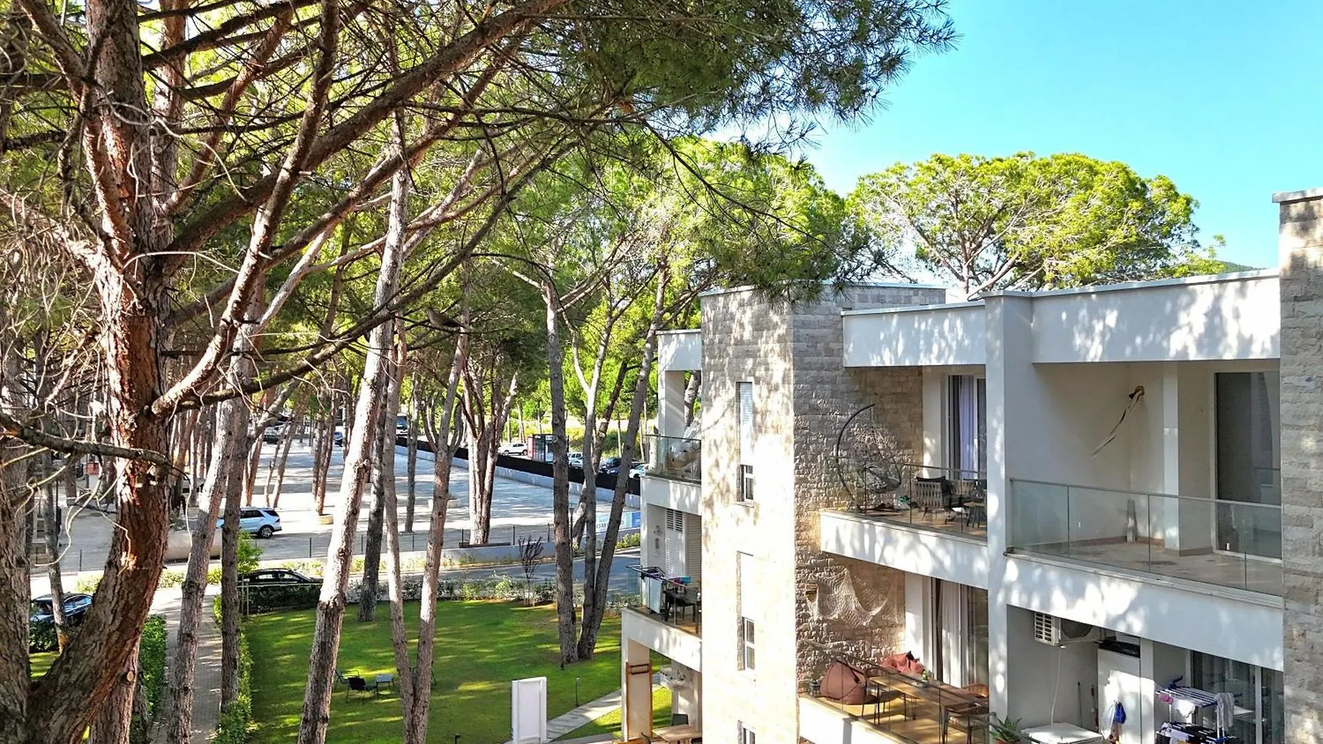 San Pietro Resort Plazhi San Pietro 0*,